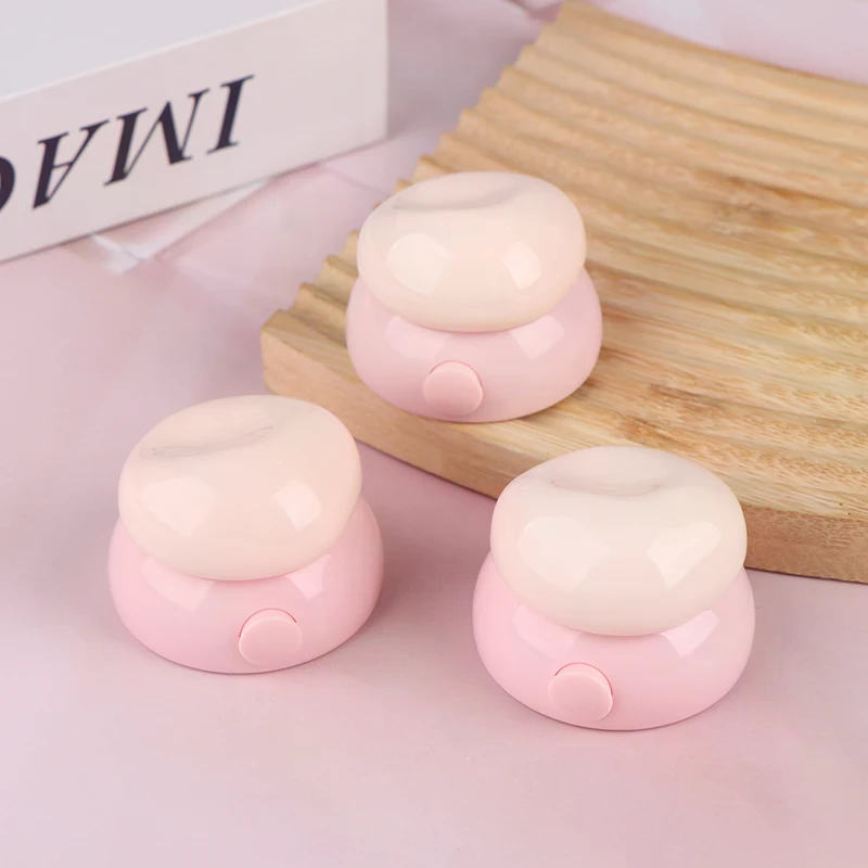 Lip Balm - Mini boîte de crème pour le
